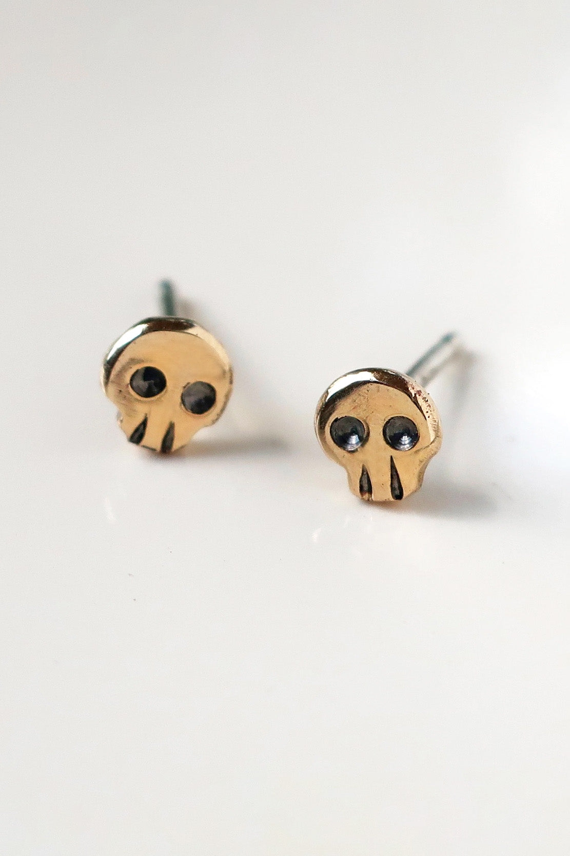 House of Snakes-Skull Stud Earring Pair