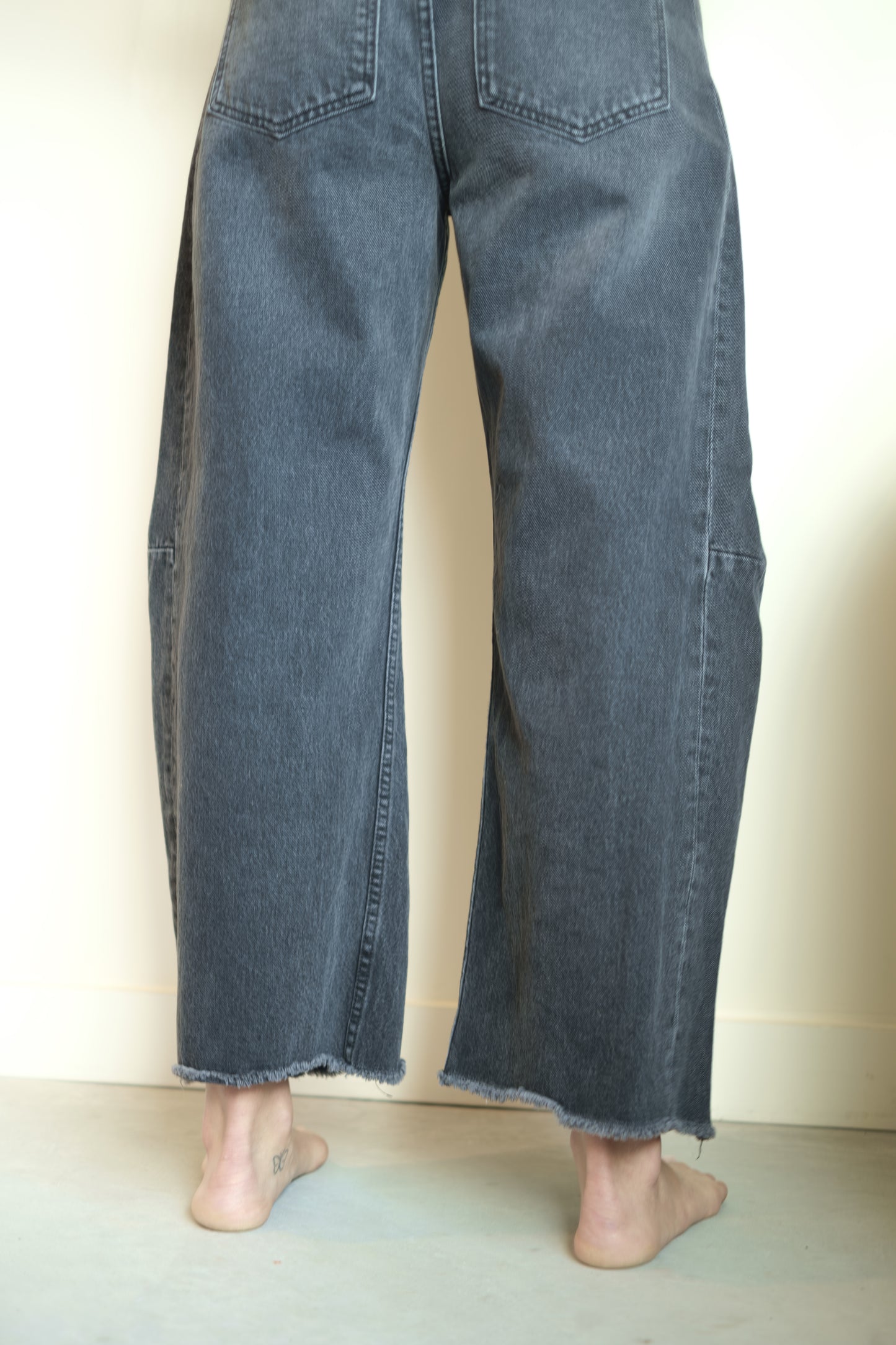 B SIDES Relaxed Lasso Jean in Stil Black
