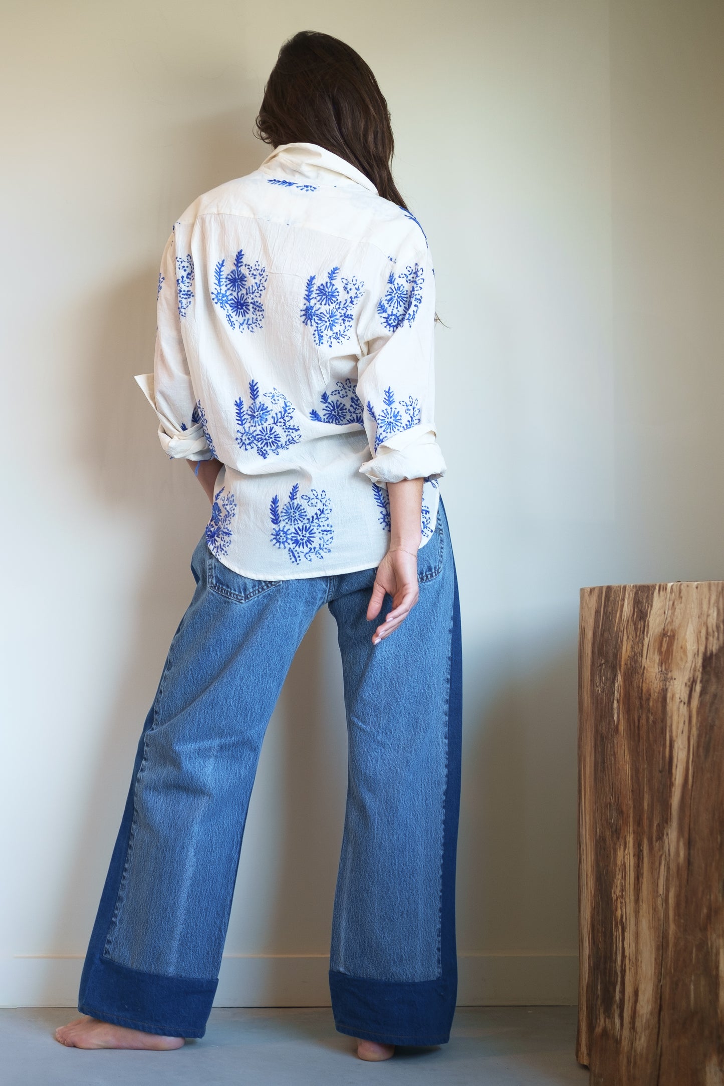 Wear Cissa -The MEN'S Shirt, 100% Natural Cotton in Floret Handstitch