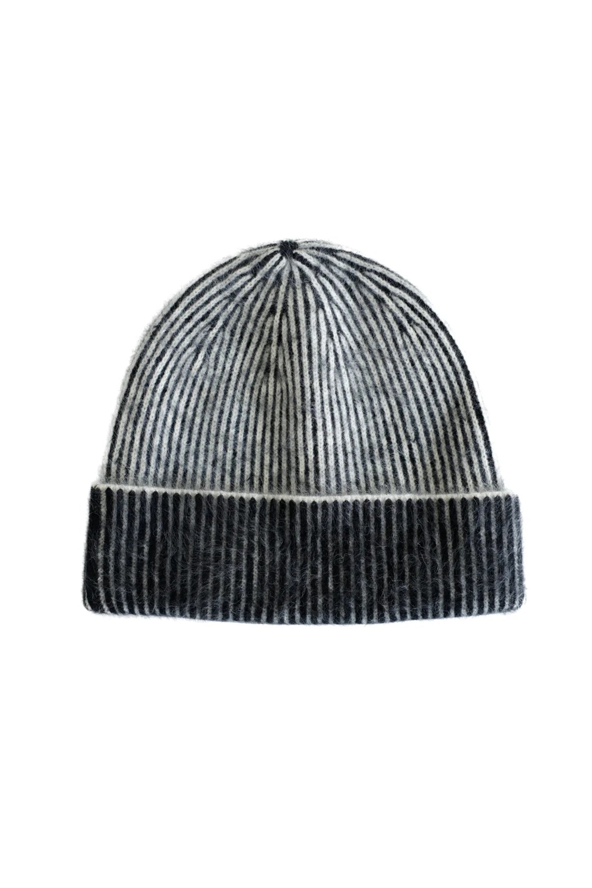 C.T.plage Raccoon Beanie in Mixed Greys