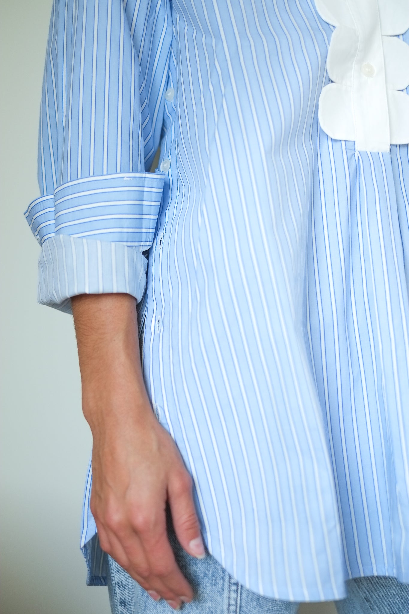 Stella Nova-Striped Shirt with Scallops in Creme Blue Stripes