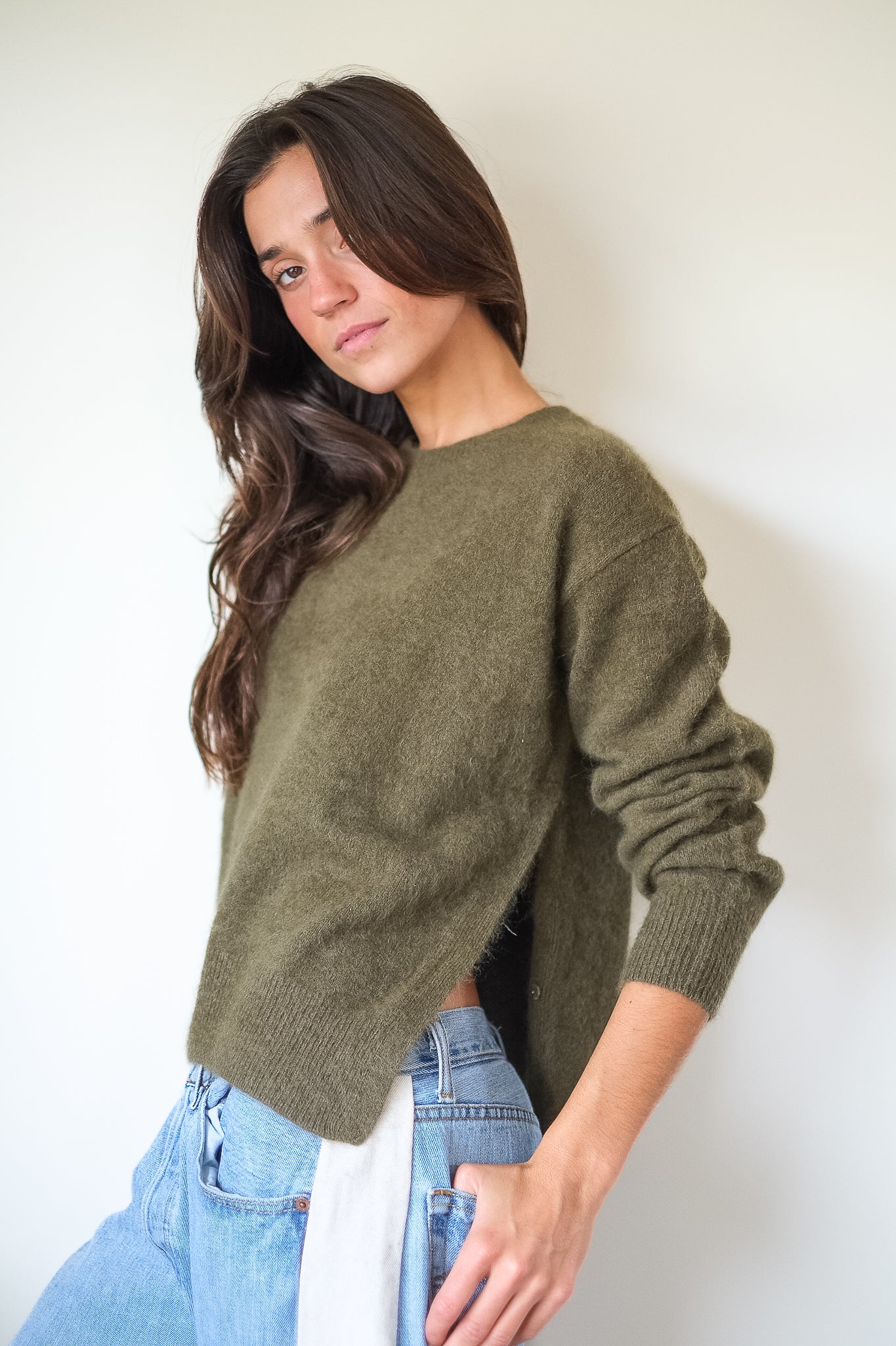 C.T.plage Raccoon Side Slit Pullover in Olive