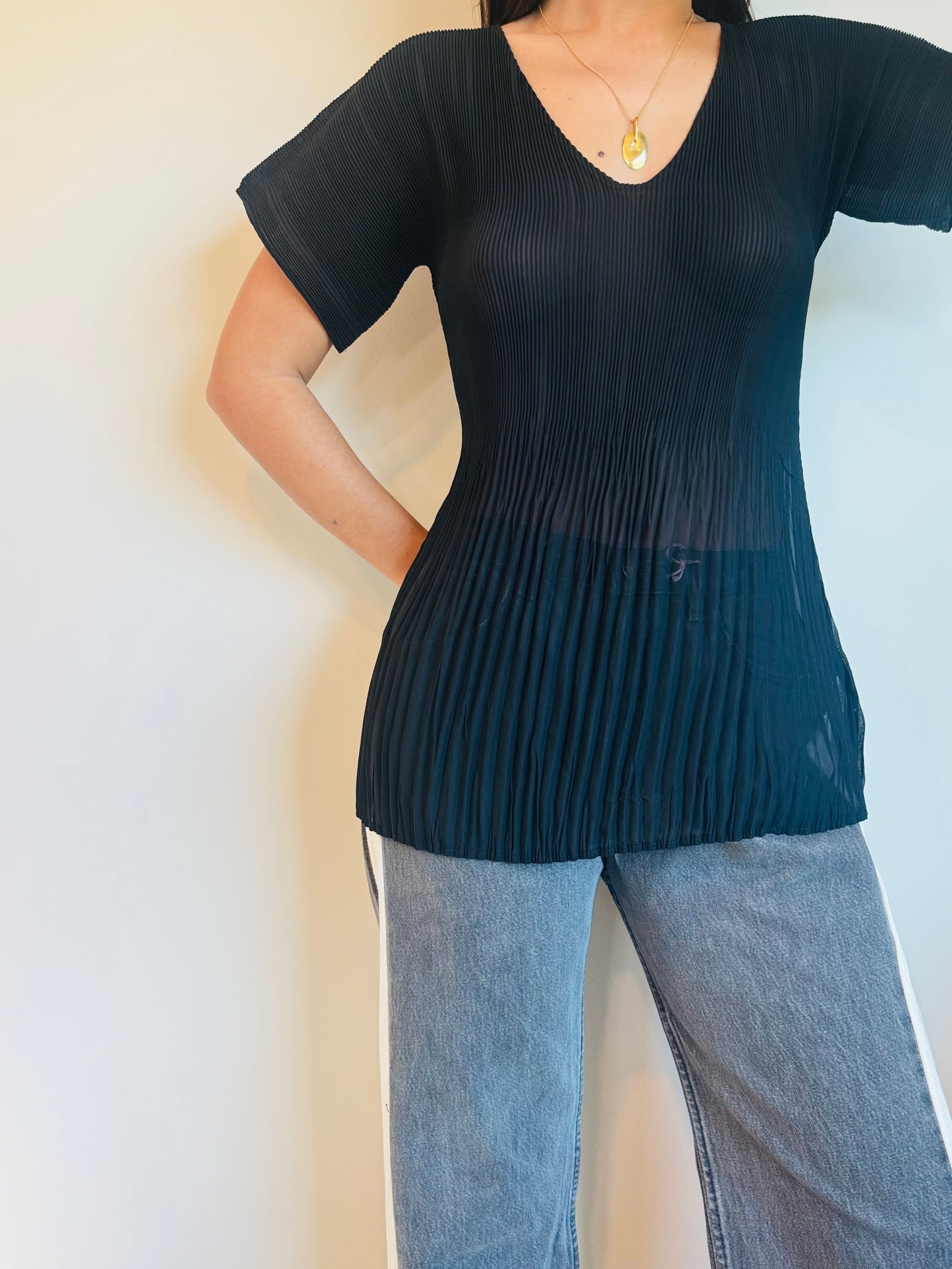 Nin Studio Medusa Top in Black