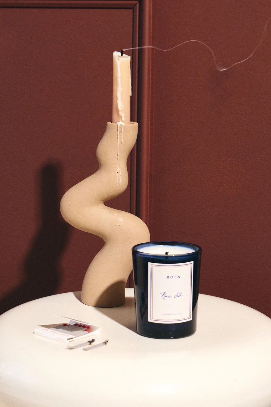 ROEN Rue 52 Candle