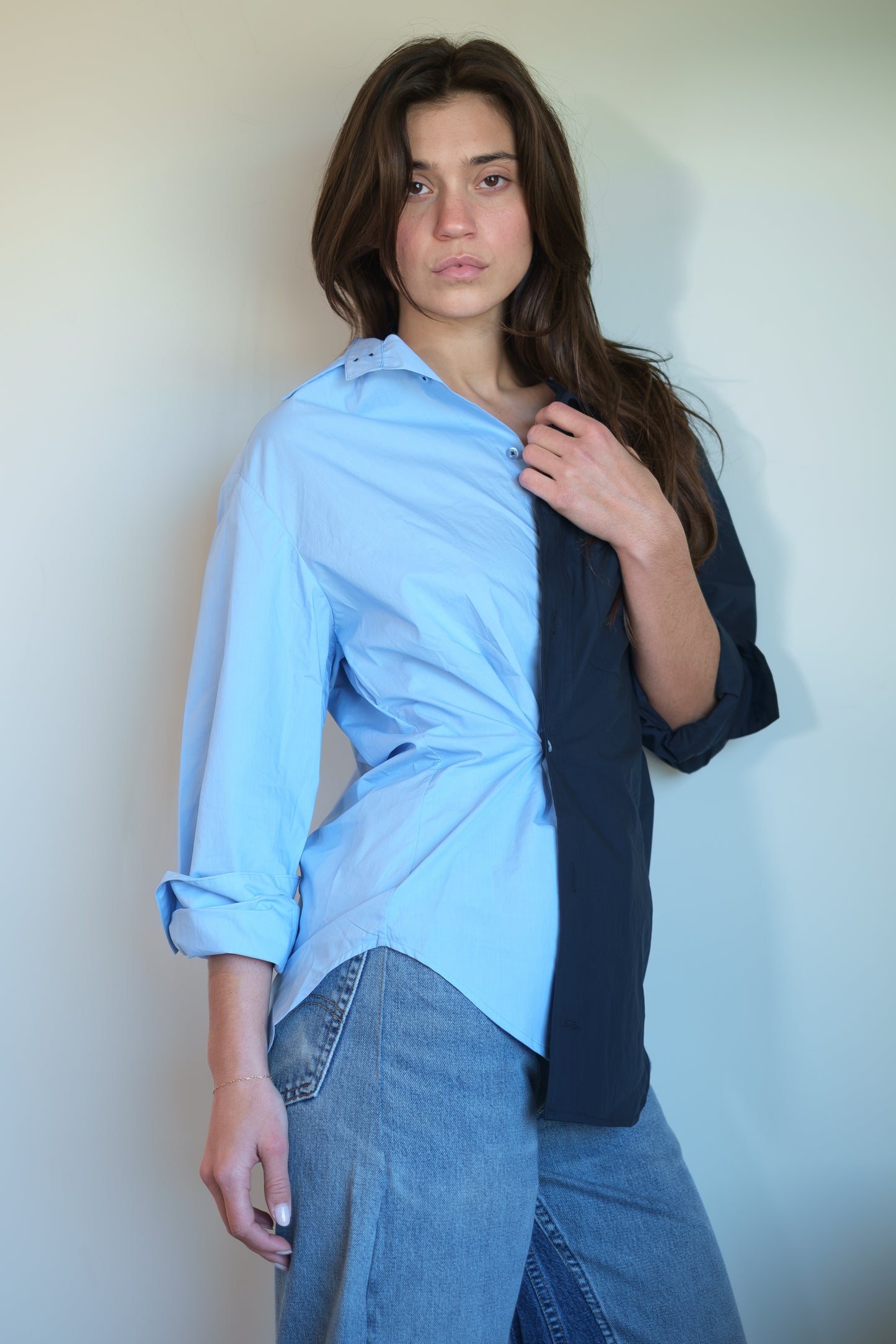 Wear Cissa -The MEN'S Shirt, Paper Cotton Contrast in Garcon/Navy Colorblock