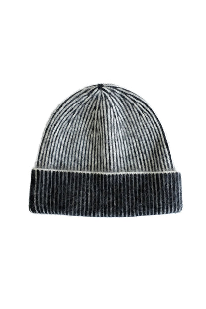 C.T.plage Raccoon Beanie in Mixed Greys