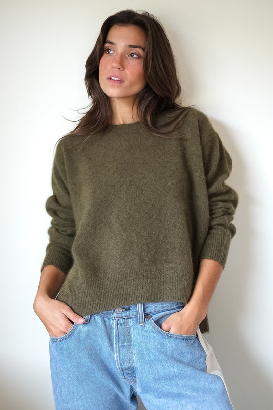 C.T.plage Raccoon Side Slit Pullover in Olive