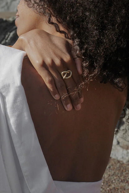 Amanda Hunt-Nodo Ring
