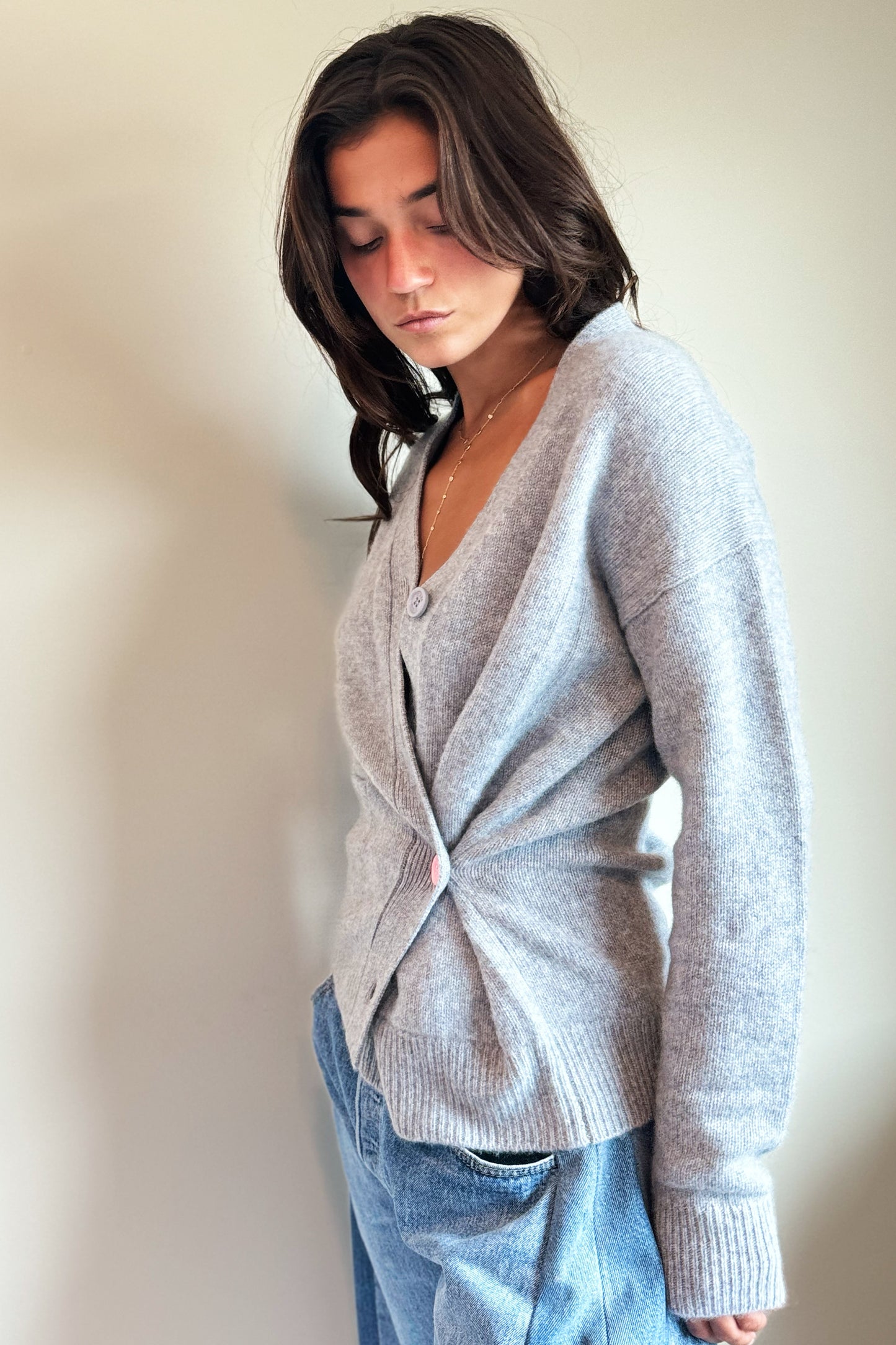 Wear Cissa The Cardigan 100% Cashmere in Grey