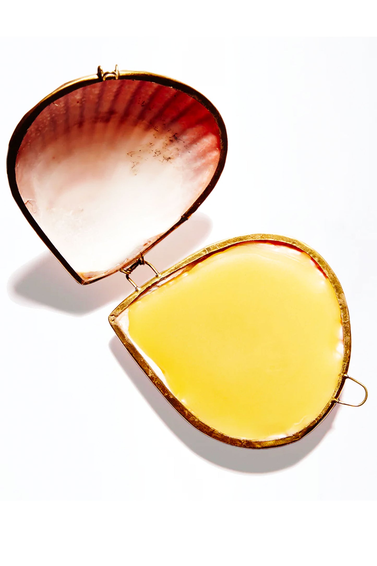 Earth Tu Face Leaves and Wood Perfume Balm in Shell